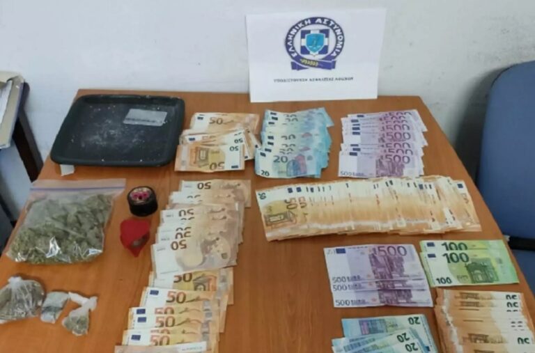 image Πασίγνωστος τραγουδιστής φέρεται να “ψώνιζε” κοκαΐνη από τον κουμπάρο του που συνελήφθη για διακίνηση