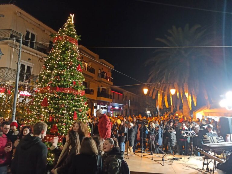 image Σήμερα Τρίτη 5 Δεκεμβρίου στις 19:00,φωταγώγηση  του χριστουγεννιάτικου δέντρου  στην πλατεία Υψιπύλης.