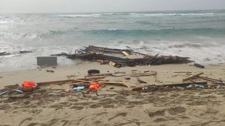 image Τραγωδία με τέσσερις νεκρούς στα ανοιχτά της Μυτιλήνης