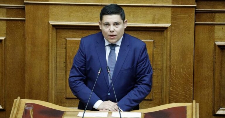 image Γιάννης Μπουρνούς: “Να μην συνηθίσουμε την τραγωδία”.