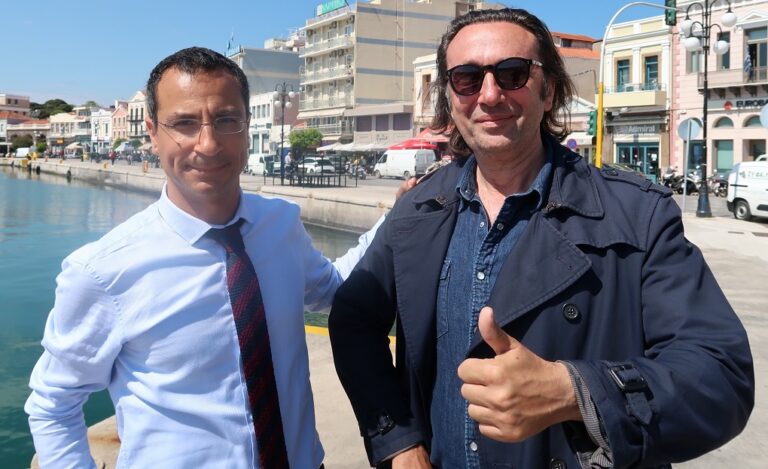 image Ο «κομματάρχης» ξαναχτυπά και διαφημίζει την πολιτική εκδήλωση του Ιάσονα Πιπίνη
