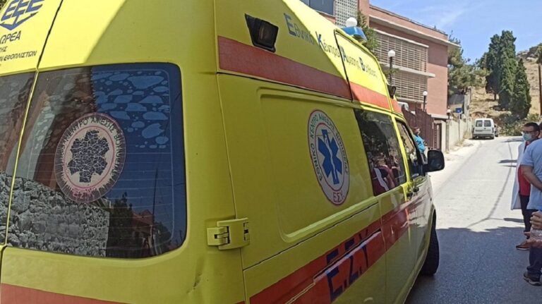 image Λήμνος-Ρηχά Νερά : Λουόμενο παρέλαβε το ΕΚΑΒ που είχε υποστεί επιληπτικό σοκ .