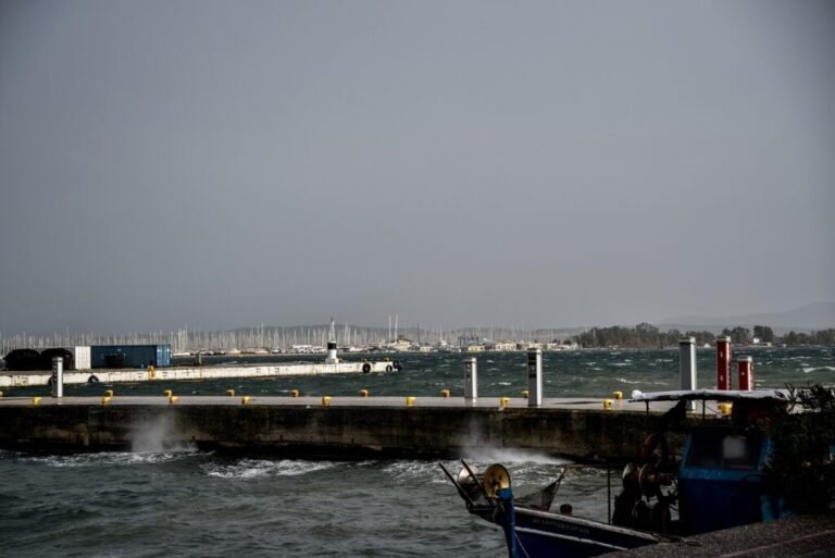 image Καιρός αύριο: Ισχυροί άνεμοι έως 9 μποφόρ και καταιγίδες σε όλη τη χώρα – Στους 20 βαθμούς η θερμοκρασία