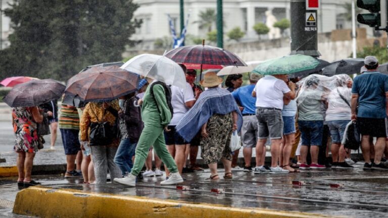 image Κακοκαιρία «Elias»: Καμπανάκι από το Meteo – Ποιοι νομοί είναι στο «κόκκινο»