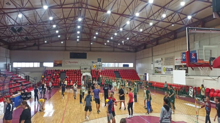 image Μαθητές του ΓΕΛ. Μούδρου και του Γυμνασίου Λιβαδοχωρίου στην “δράση” της Ε.Ο.Π.Ε. για την διάδοση του Βόλεϊ .