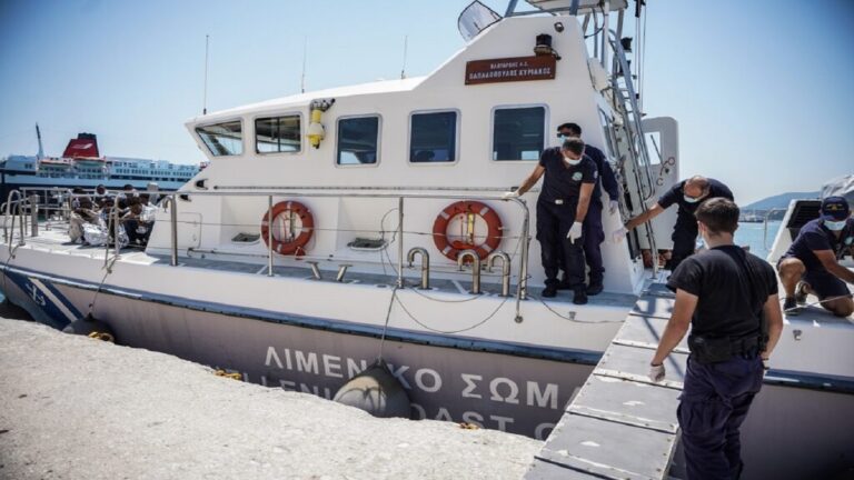 image Διάσωση είκοσι τριών μεταναστών στην θαλάσσια περιοχή του Φαρμακονησίου- Άλλοι 24 εντοπίστηκαν σε παραλία της Σύμης
