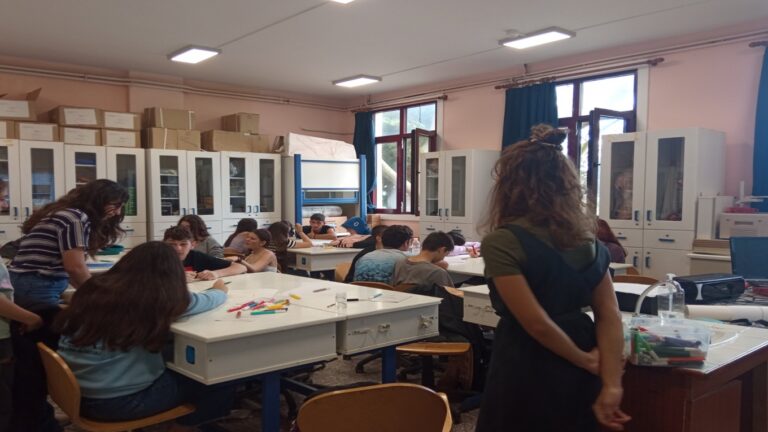 image Οι μαθητές του Γυμνασίου Λιβαδοχωρίου είπαν «όχι» στον εκφοβισμό μέσα από βιωματικές δράσεις.
