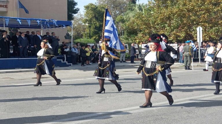 image Με λαμπρότητα η 111η επέτειος απελευθέρωσης της Μυτιλήνης (βίντεο)