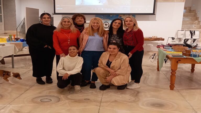 image Σας Ευχαριστούμε! Με επιτυχία το Χριστουγεννιάτικο μπαζάρ του  Φιλοζωικού Σωματείου Λήμνου !