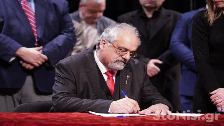 image Διαμαρτυρία αναπληρωτή περιφερειάρχη Β. Αιγαίου για την εφαρμογή τής κάρτας εργασίας στην εστίαση και τον τουρισμό