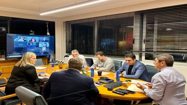 image Έλεγχοι στην αγορά γάλακτος από μικτά κλιμάκια ΕΦΕΤ, ΕΛΓΟ, ΥΠΑΑΤ Εντολή Αυγενάκη για μηδενική ανοχή.