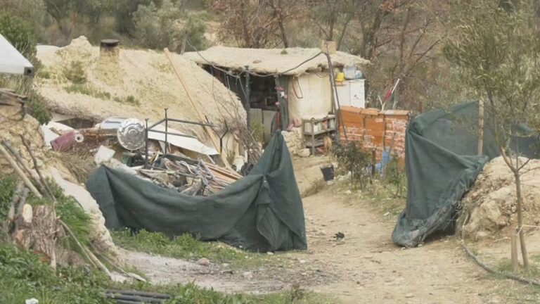 image Ορεινή Κορινθία: Βρέθηκαν τα παιδιά της οικογένειας των Παλαιοχριστιανών – «Θα γίνει τεστ DNA»