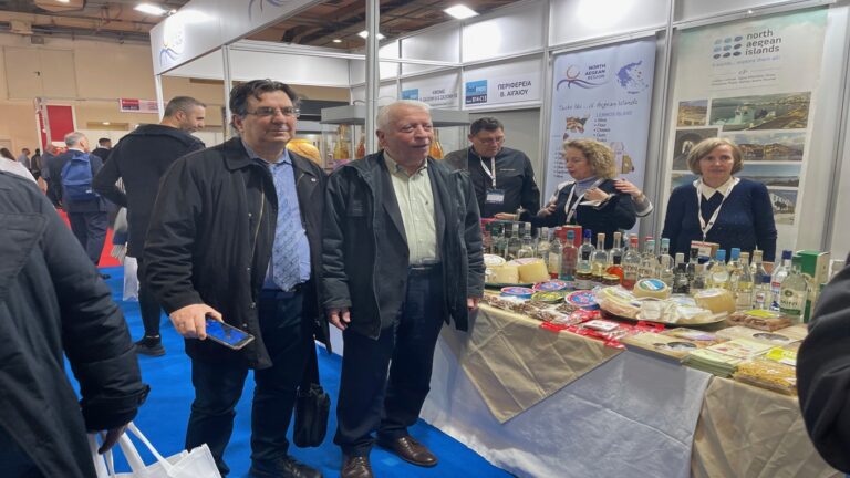 image Στην Έκθεση της FoodExpo ο Περιφερειάρχης Βορείου Αιγαίου Κωνσταντίνος Μουτζούρης.