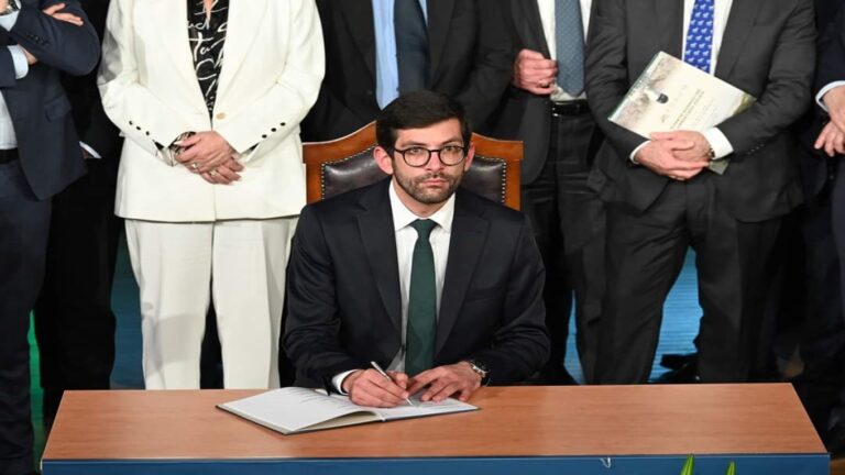 image Στο 3ο Foroum του ΣΠΑΥ ο Δήμαρχος Αγίου Ευστρατίου Κώνσταντίνος Σινάνης.(Βίντεο)