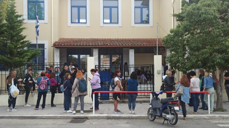 image Καμία ανησυχία για συγχώνευση των τμημάτων της Β’ Λυκείου του ΓΕΛ Μύρινας.