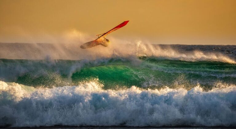 image ΕΡΤ -Ένθετο Τουρισμός: Kitesurfing και windsurfing στην παραλία Κέρους στη Λήμνο .(Βίντεο)