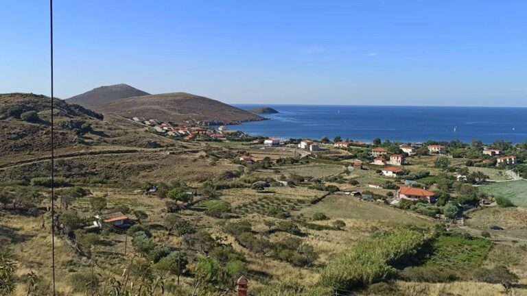 image Υποχρεωτικό πρόσωπο 25 μέτρων για δόμηση στα εκτός σχεδίου οικόπεδα στα νησιά του Αιγαίου και του Ιονίου