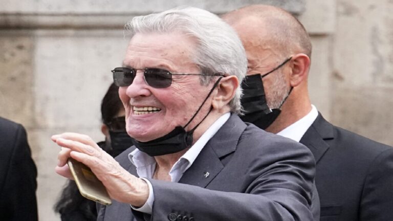 image Πέθανε ο Αλέν Ντελόν σε ηλικία 88 ετών