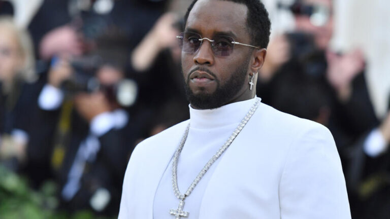 image Diddy: Οι εισαγγελείς κατέσχεσαν 100 συσκευές με αποδεικτικό υλικό εναντίον του ράπερ