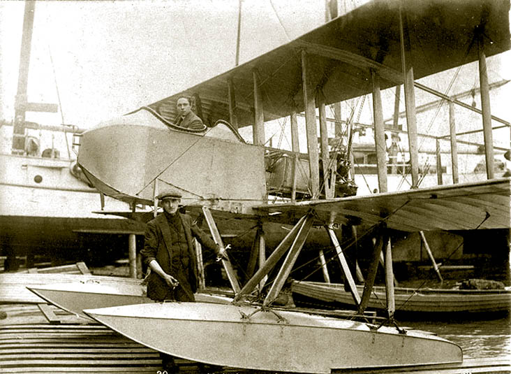 image Ναυτικό Αεροπορικό Σώμα (ΝΑΣ) 1914-1915 : Με δύο βάσεις σε Μούδρο και Ρωμανού.