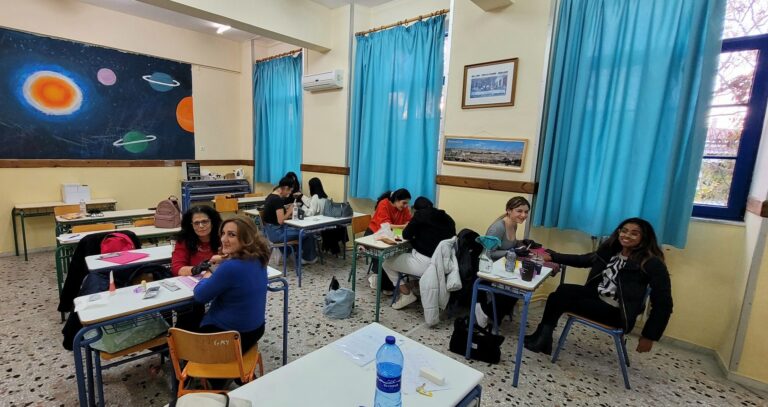 image Σ.Α.Ε.Κ. Λήμνου: Ξεκίνησε το νέο τμήμα  “Ειδικός Αισθητικής και Τέχνης του Μακιγιάζ”