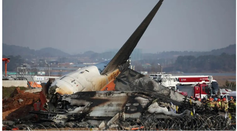 image Νότια Κορέα: Νεκροί θεωρούνται 179 επιβαίνοντες – Βίντεο από τη στιγμή της συντριβής του αεροσκάφους