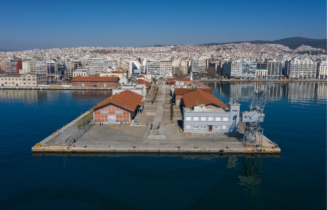image Κακοκαιρία Bora: Σύγκρουση πλοίων στο λιμάνι της Θεσσαλονίκης λόγω των ισχυρών ανέμων