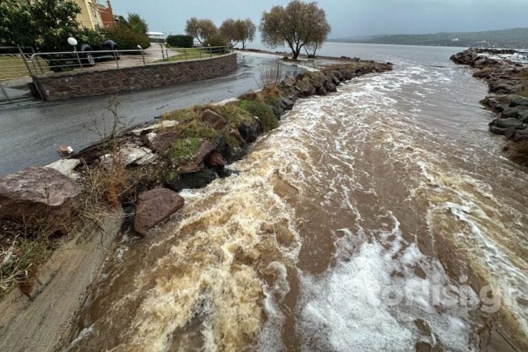 image Έντονα φαινόμενα στον Ασπροπόταμο  Προβλήματα από την κακοκαιρία στον Μανταμάδο