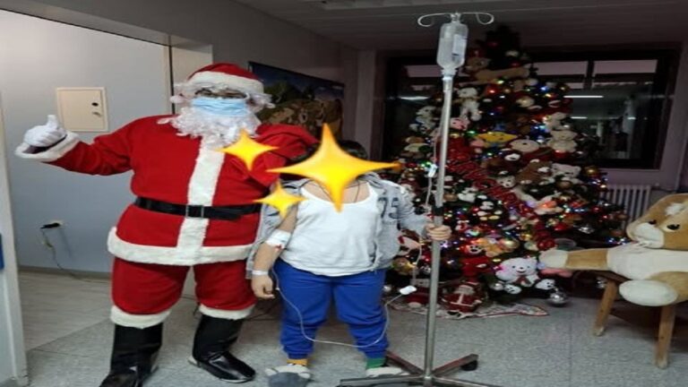 image Λήμνος: Πράξη ανθρωπιάς, Άγιος Βασίλης έδωσε χαρά σε παιδιά που νοσηλεύονται στο Νοσοκομείο .