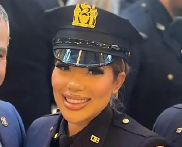 image Νέα Υόρκη: Σάλος από τον αισθησιακό χορό αστυνομικού σε βιντεοκλίπ ράπερ – Δείτε βίντεο