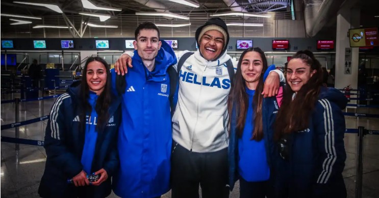 image Μίλτος Τεντόγλου και Εμμανουήλ Καραλής «πέταξαν» με την ελληνική αποστολή για την Κίνα και το παγκόσμιο πρωτάθλημα κλειστού στίβου