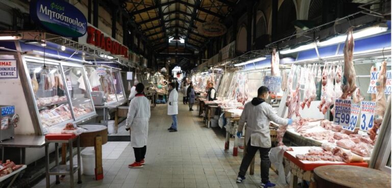 image Πάσχα 2025: Λιγότερα τα αρνιά φέτος – Στα 15 με 17 ευρώ το κιλό το κατσίκι, στα ίδια με πέρυσι το τσουρέκι