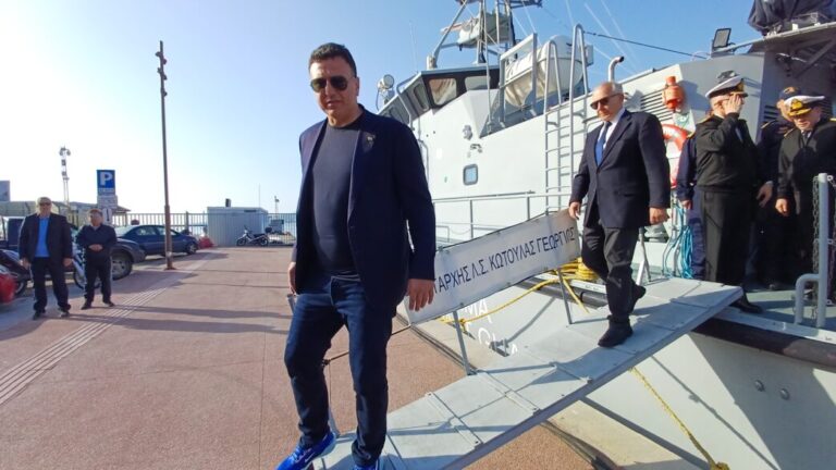 image Στη Λέσβο ο Υπουργός Ναυτιλίας, Βασίλης Κικίλιας