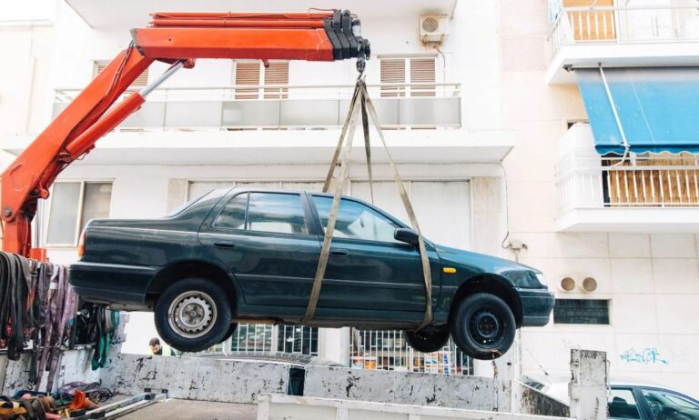 image Όλα όσα αλλάζουν με τον νέο ΚΟΚ – Τι πρέπει να ξέρετε για πρόστιμα, υποτροπή και πότε οι ποινές φτάνουν ακόμη και τα ισόβια – Αναλυτικοί πίνακες