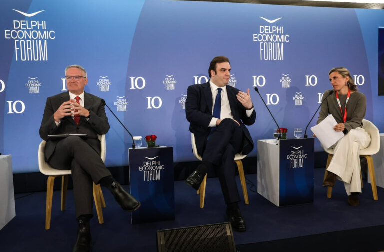 image Κ. Πιερρακάκης: Δεν είμαστε η κυβέρνηση του «δώσε τα όλα» – Δε συζητάμε την επιστροφή του 13ου και 14ου μισθού