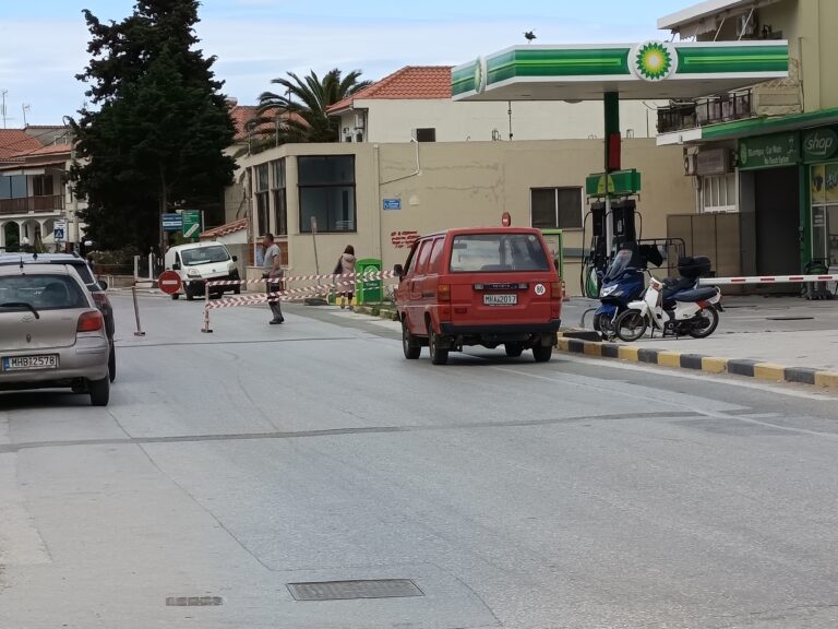 image Κυκλοφοριακές ρυθμίσεις στη λεωφόρο Δημοκρατίας λόγω της διεξαγωγής των Πανελλαδικών εξετάσεων