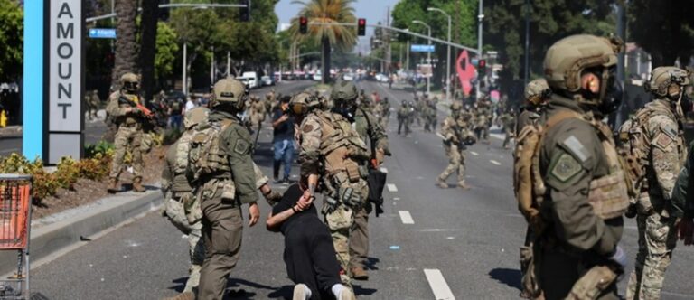 image Ο Τραμπ σταμάτησε τις διαδηλώσεις στο Λος Άντζελες με την εθνοφρουρά: «Δεν θα ανεχτούμε τις πορείες της Αριστεράς, ανίκανη η δήμαρχος»