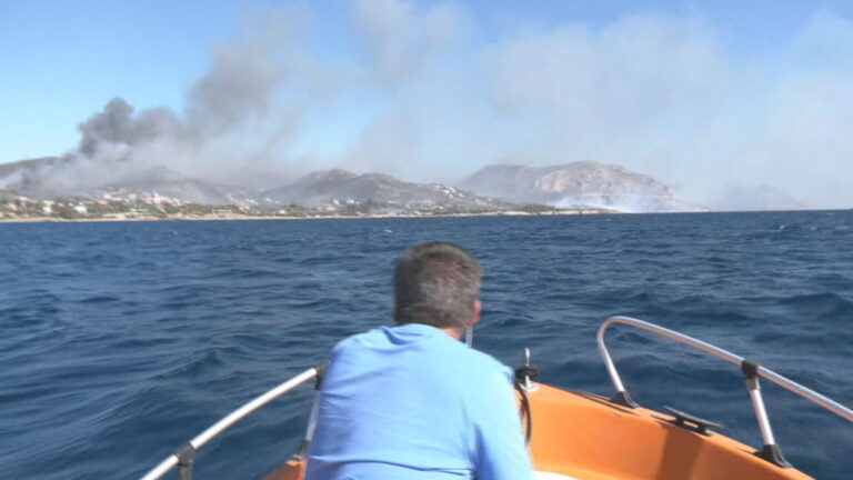 image Καιρός: Επιμένουν τα 7 μποφόρ στο Αιγαίο, έως 39 βαθμούς η θερμοκρασία – Πολύ υψηλός κίνδυνος για φωτιά σε 10 περιφέρειες