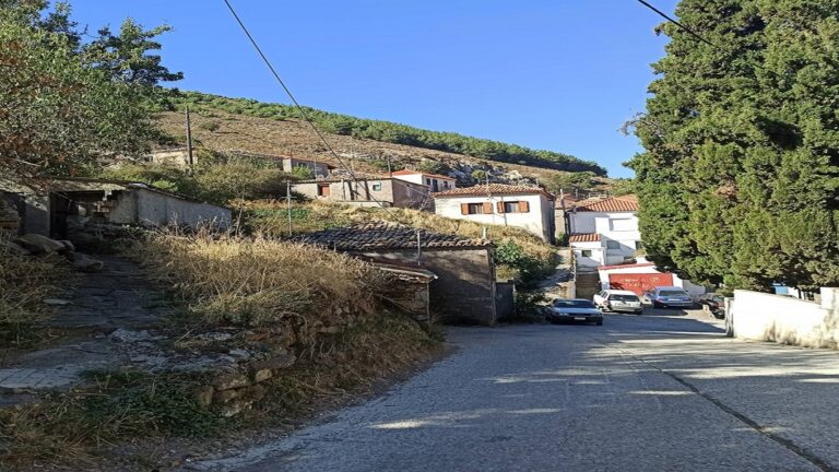 image Δήμος Λήμνου, απομάκρυνση εγκαταλελειμμένων οχημάτων στον Κάσπακα.