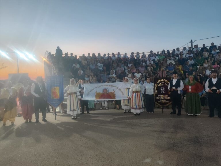 image 2ο Φεστιβάλ παραδοσιακών χορών , κατάμεστο το θεατράκι του Μούδρου.