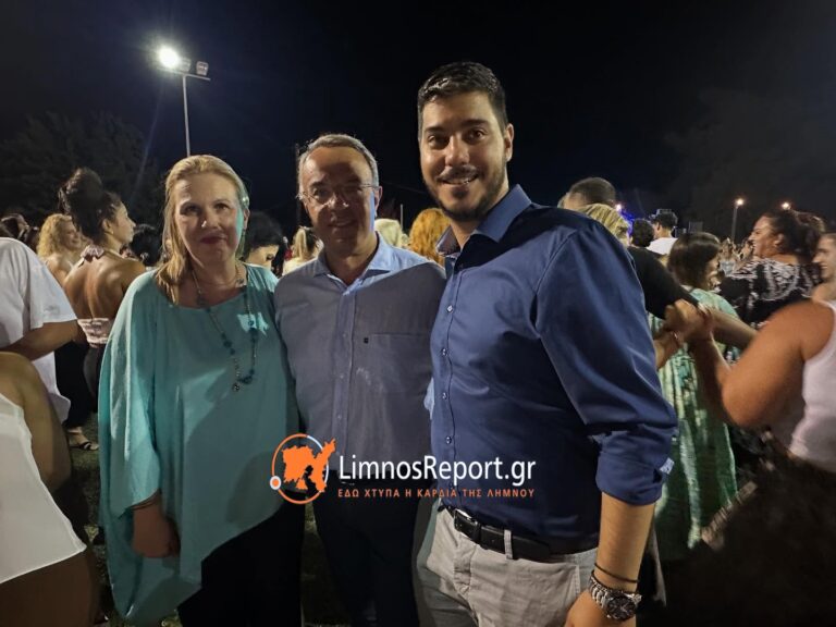 image Ο Χρήστος Σταϊκούρας στην  “Γιορτή κρασιού” στην Λήμνο .