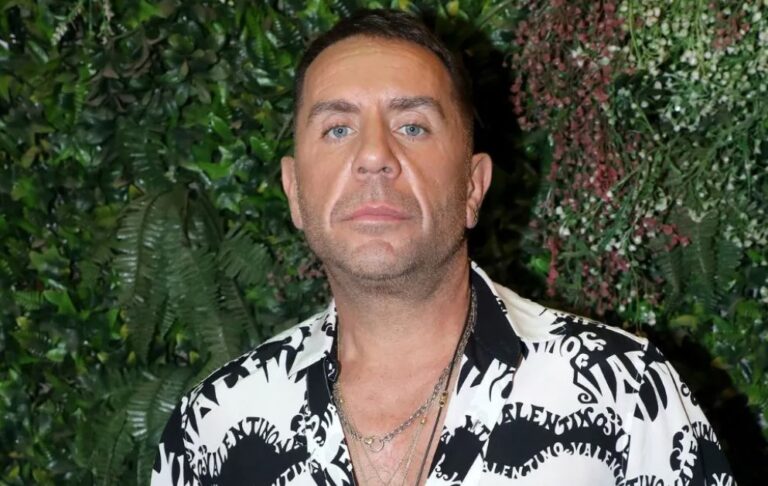 image Ο Γιώργος Μαζωνάκης εισήχθη σε δημόσια ψυχιατρική κλινική