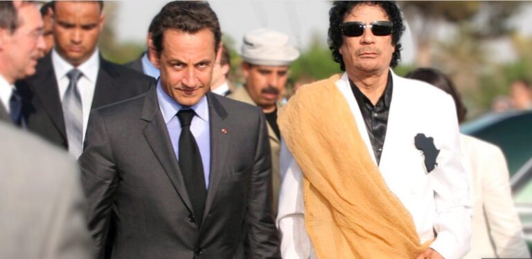 image Στην φυλακή ο Σαρκοζί μετά την αποκάλυψη για παράνομες οικονομικές συναλλαγές με τον Καντάφι.