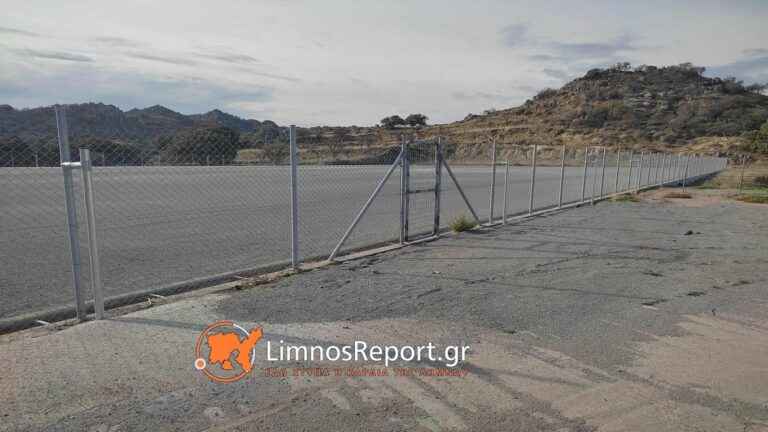 image Αναστάτωση στο Θάνος: Σταμάτησαν οι εργασίες αποκατάστασης στο γήπεδο ποδοσφαίρου