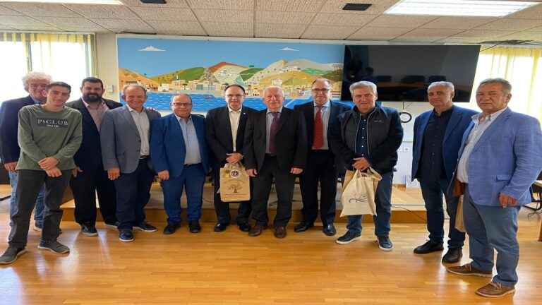 image Σύσκεψη στον Βόλο για ακτοπλοϊκή σύνδεση με Βόρειο Αιγαίο.