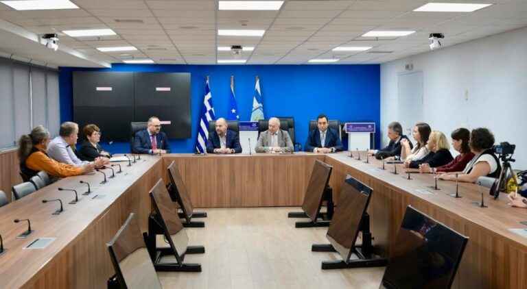 image Συνεργασία Υπουργείου Ναυτιλίας και Νησιωτικής Πολιτικής με το ΤΕΕ για την Προστασία του Αιγαιοπελαγίτικου Τοπίου και τα Διατηρητέα Κτίρια στα νησιά του Αιγαίου