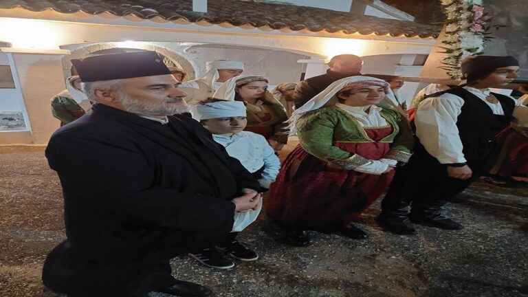 image Ο π. Ιωάννης Πρόνιος στο τιμόνι του Πολιτιστικού Συλλόγου Μούδρου «Παύλος Κουντουριώτης»