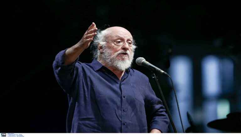 image Πέθανε ο Διονύσης Σαββόπουλος σε ηλικία 81 ετών – Η Ελλάδα αποχαιρετά το Νιόνιο της