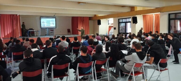 image Ενημέρωση Μαθητών του ΕΠΑΛ και του ΓΕΛ Μούδρου για τις Στρατιωτικές Σχολές