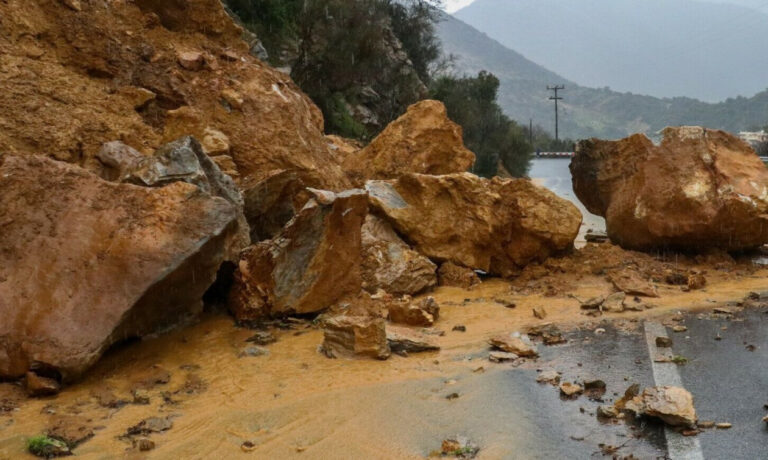 image Κατολισθήσεις στο Ζαγόρι, απεγκλωβισμοί στα Τζουμέρκα και πλημμύρες σε Γιάννενα και Ηγουμενίτσα